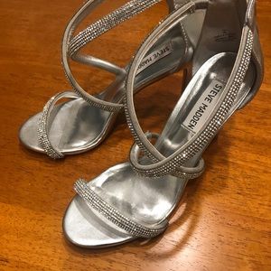 Steve Madden Metallic Sliver Sparkling Heels